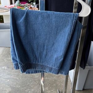 Blue Denim Elastic Waist shorts